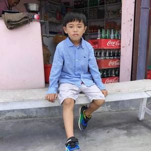 Meet your Posher, Muna